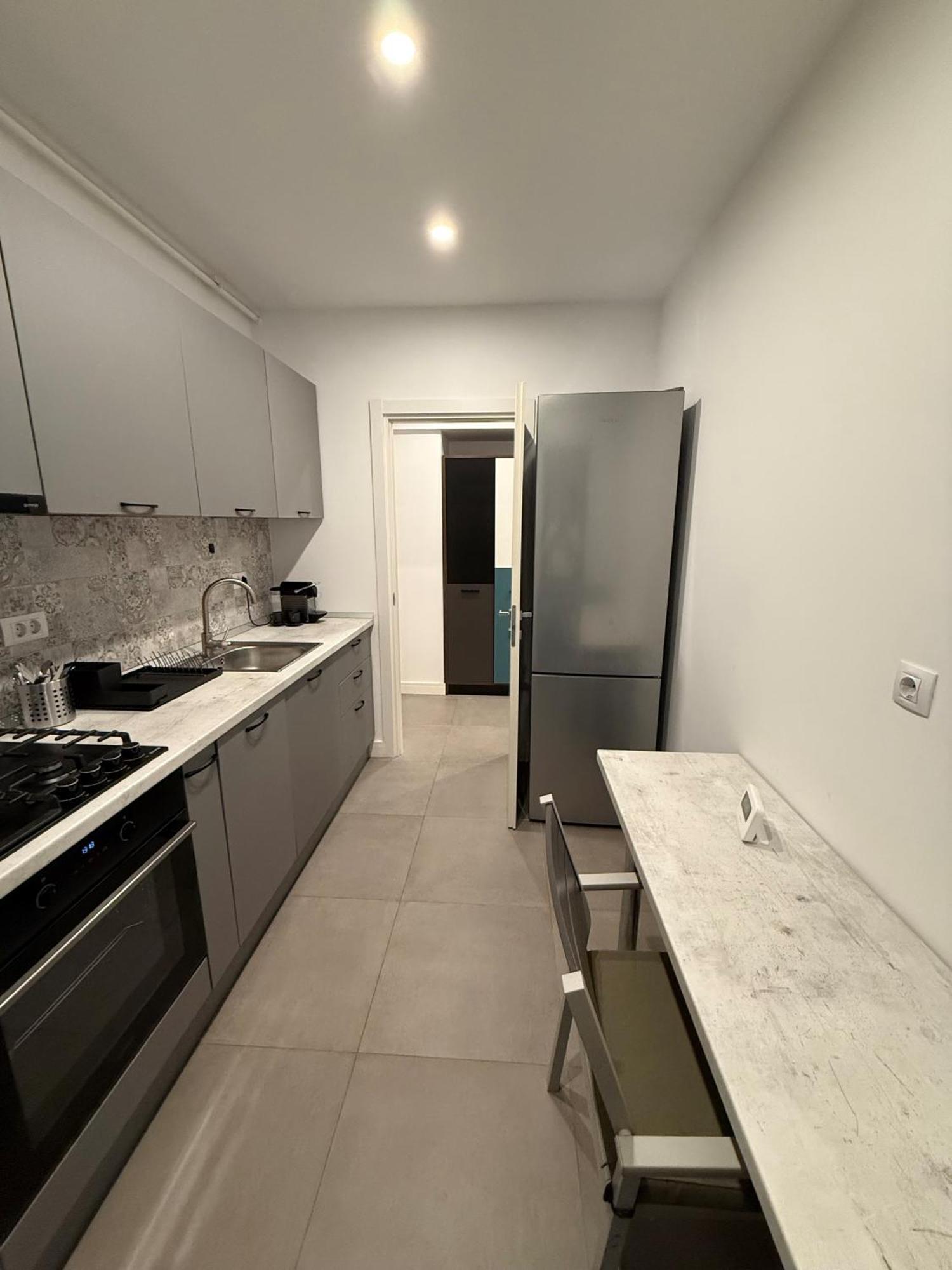 Onix Park Complex Elegant Apartment With Parking & Self Check In Bucarest Extérieur photo